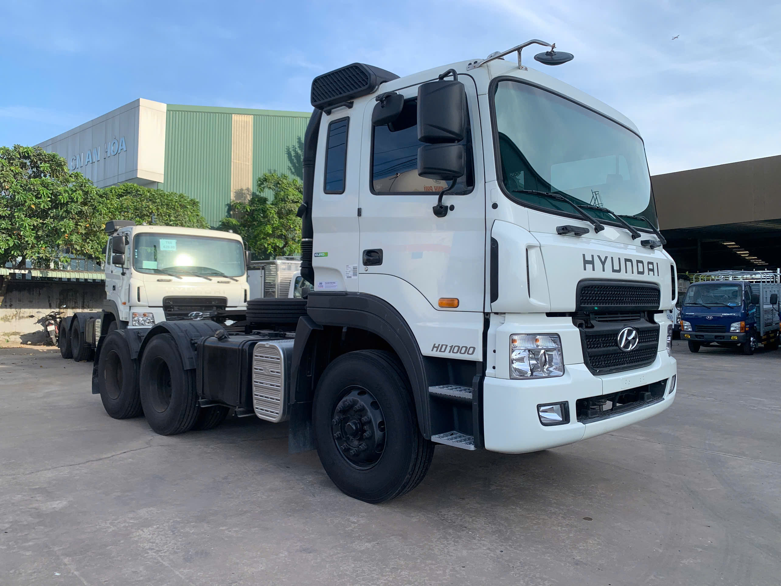XE ĐẦU KÉO HYUNDAI HD1000  EURO5 