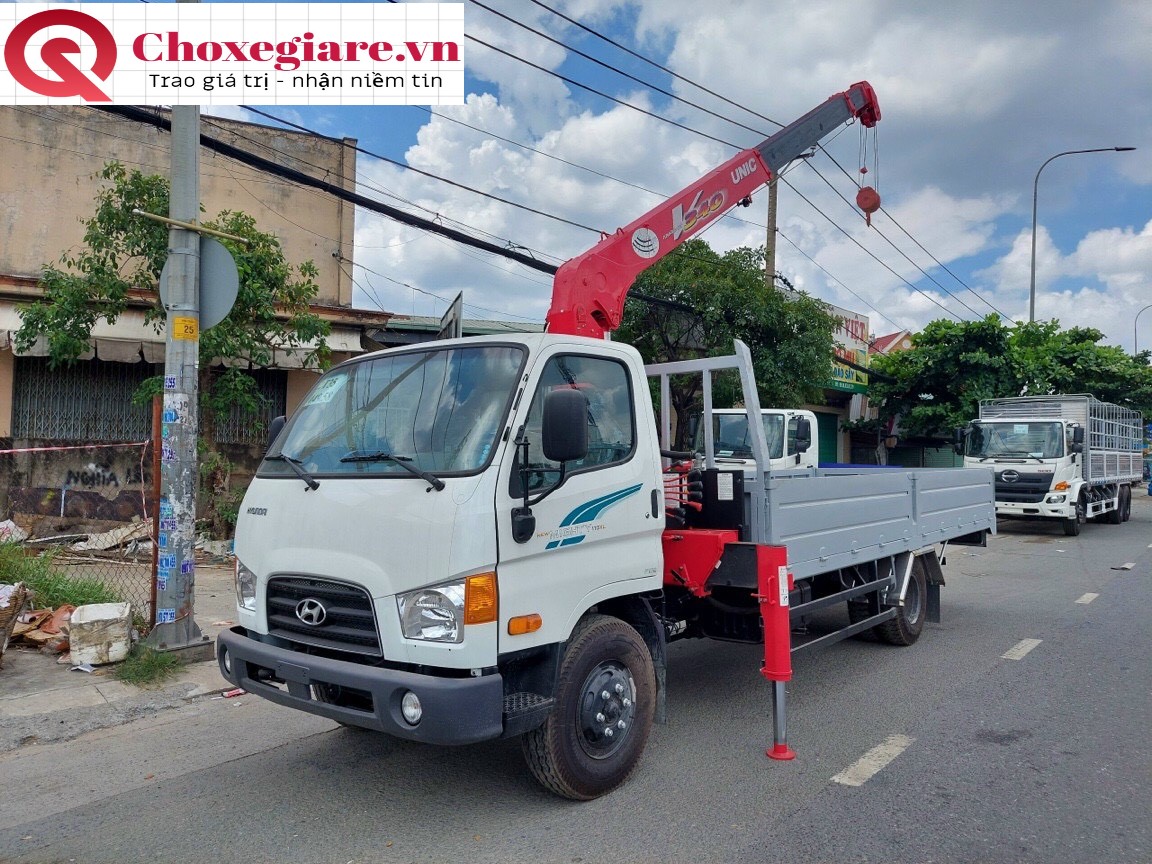  XE TẢI HYUNDAI 110XL GẮN CẨU UNIC 3 TẤN