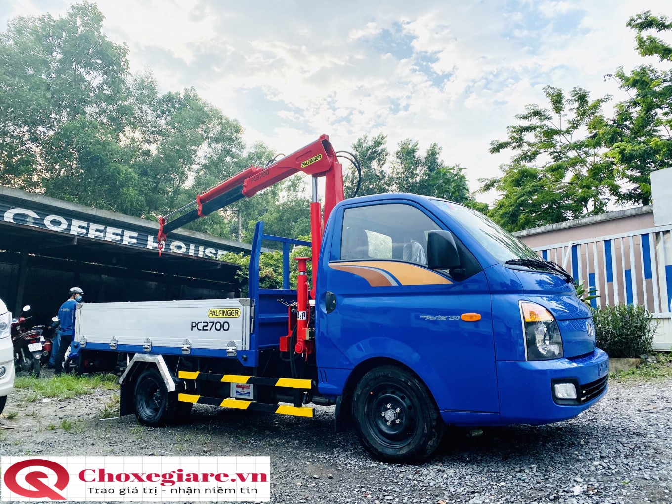  XE TẢI HYUNDAI H150 GẮN CẨU PALFINGER