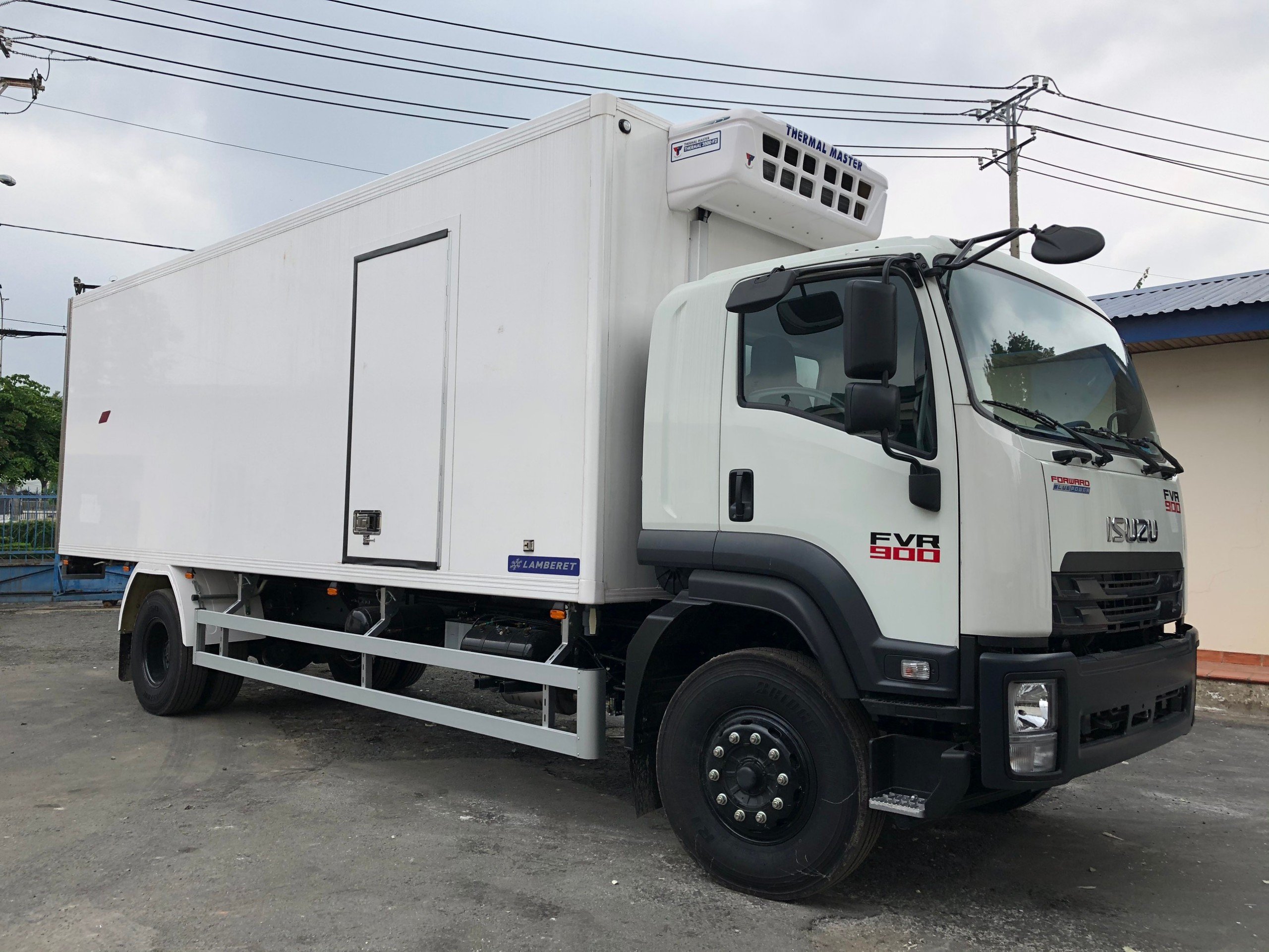 XE ĐÔNG LẠNH 8 TẤN ISUZU FVR34SE4 THÙNG LAMBERET