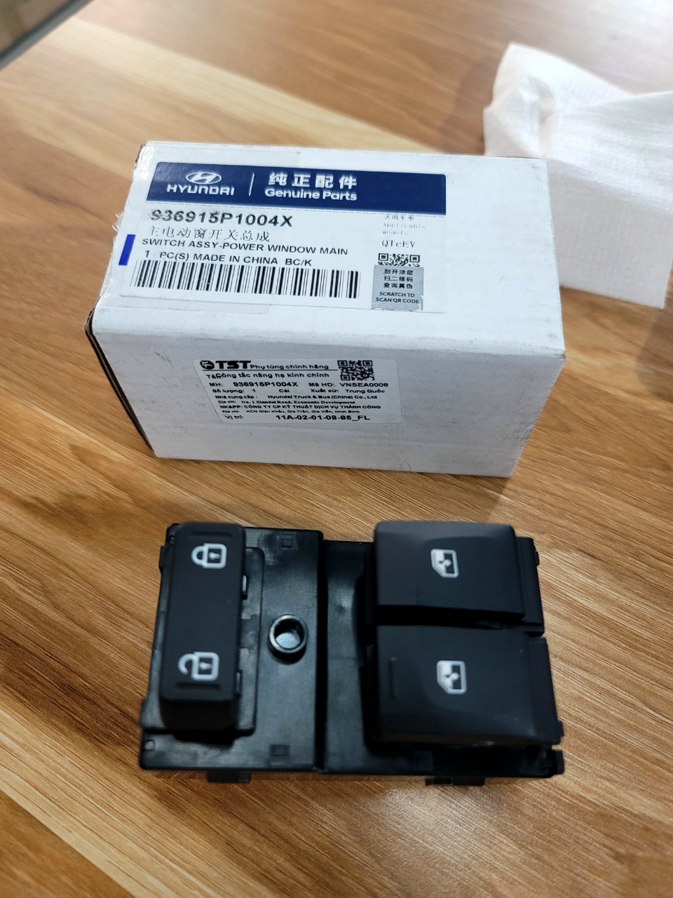 Công tắc bấm kính xe Ex8