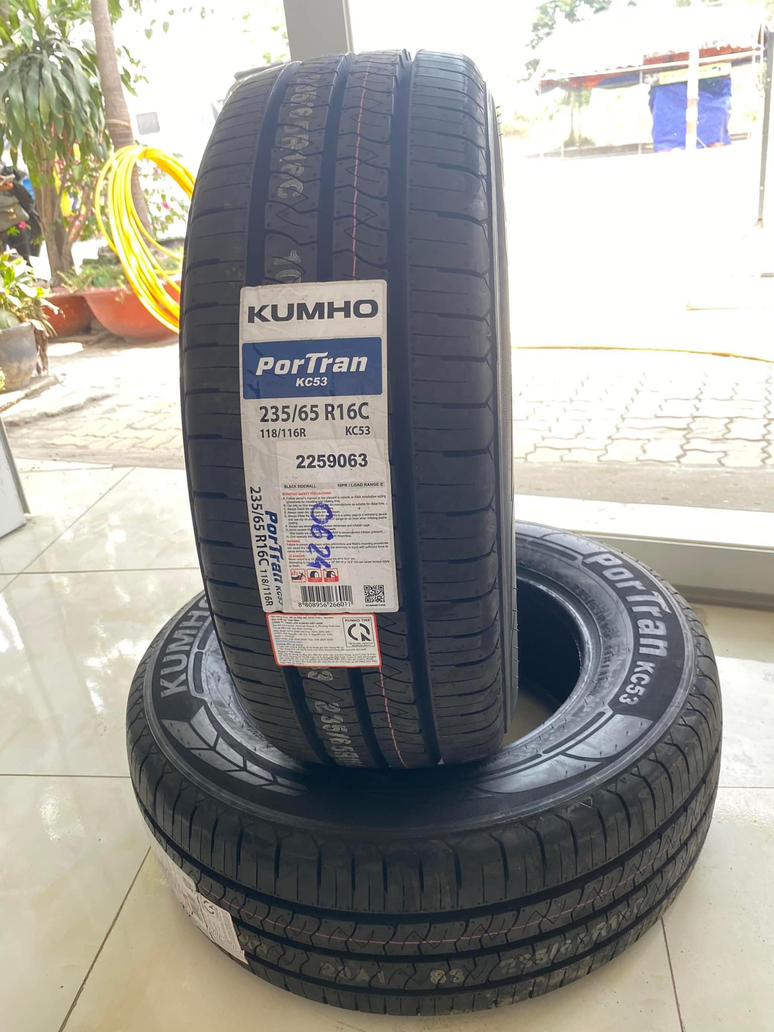 Lốp xe Solati Kumho 235/65 R16C