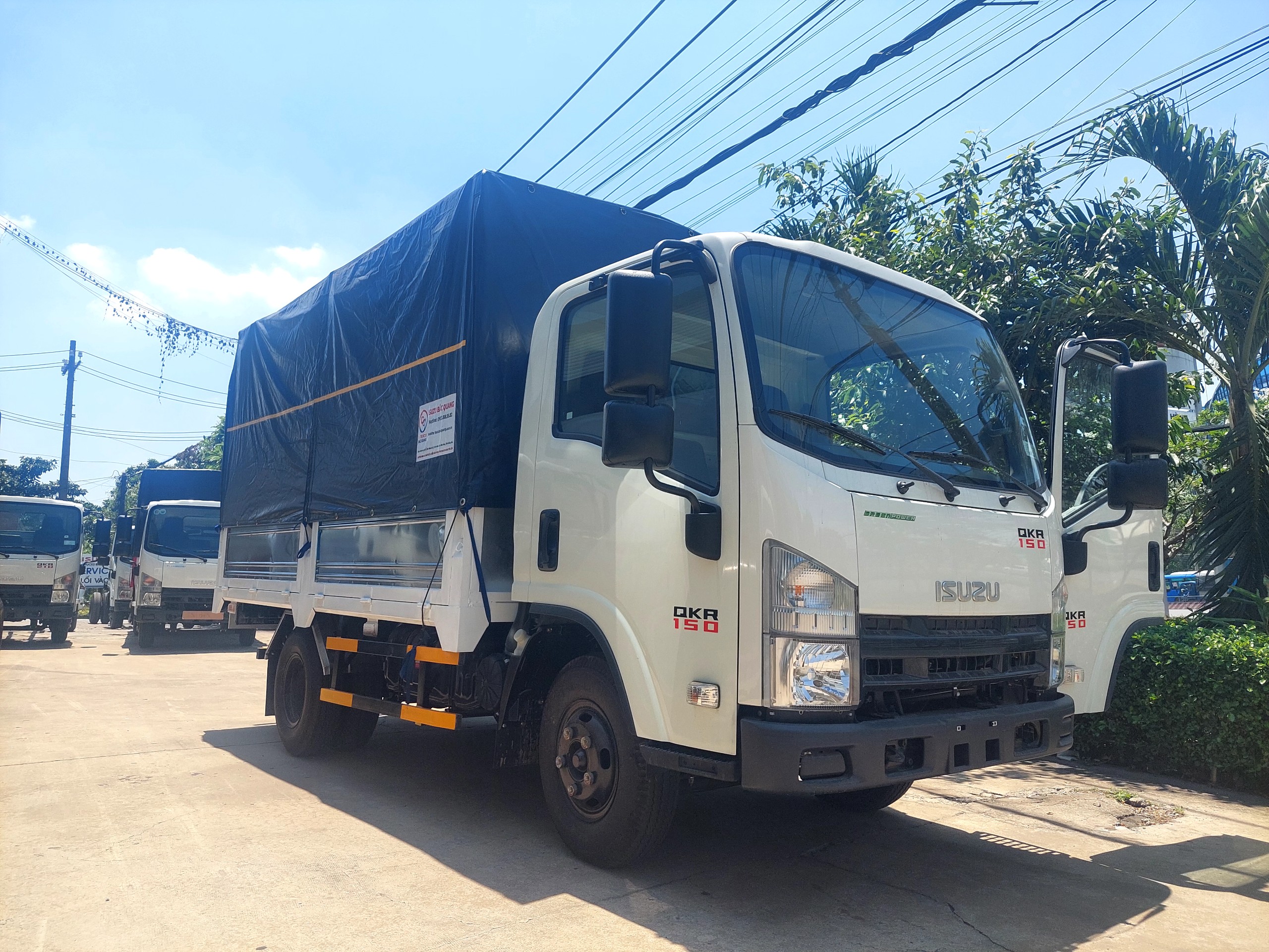  XE TẢI 1.5 TẤN ISUZU QKR150 (QLR77FE5B) THÙNG MUI BẠT