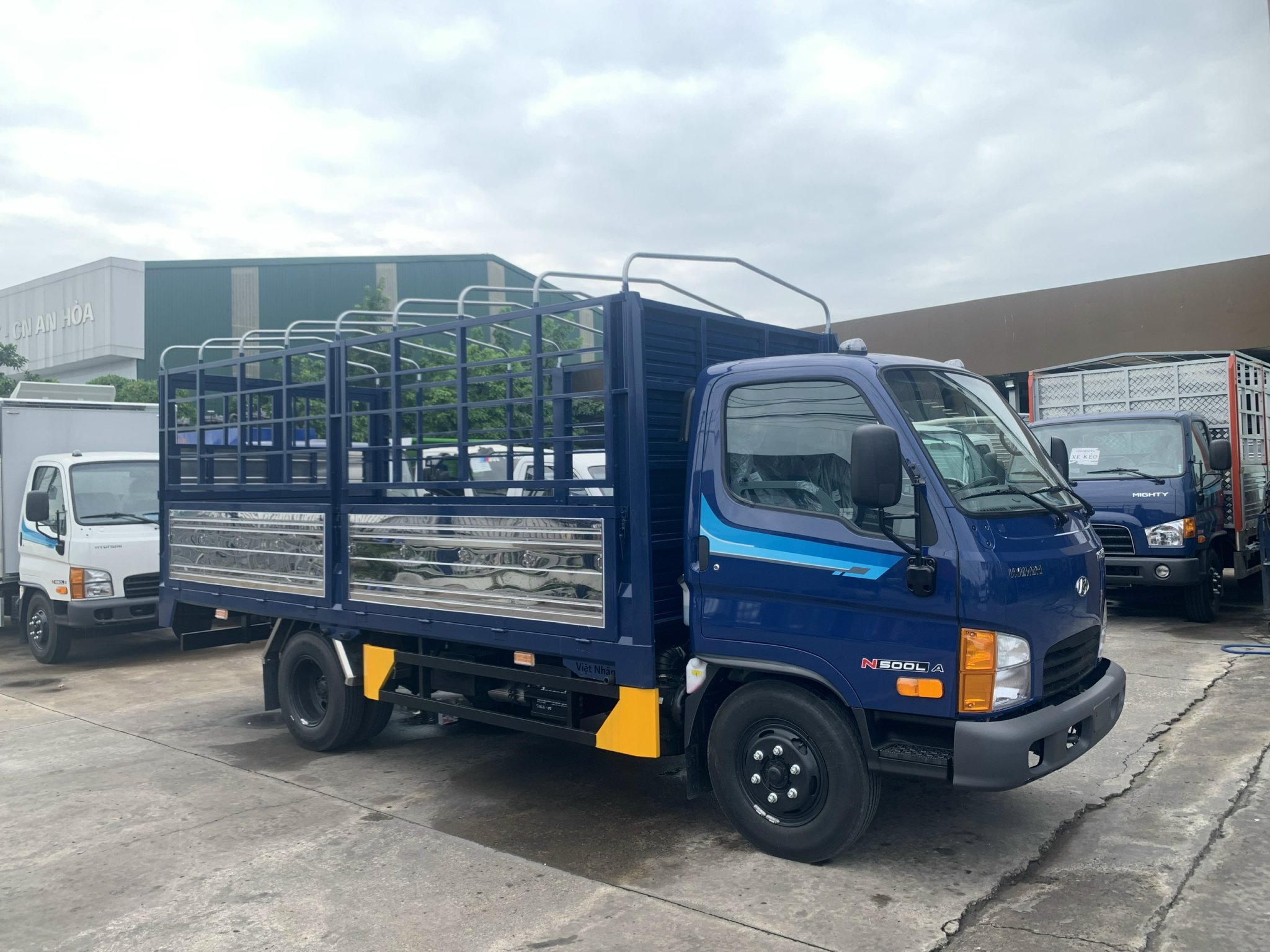 HYUNDAI MIGHTY N500LA MUI BẠT 1.9 TẤN
